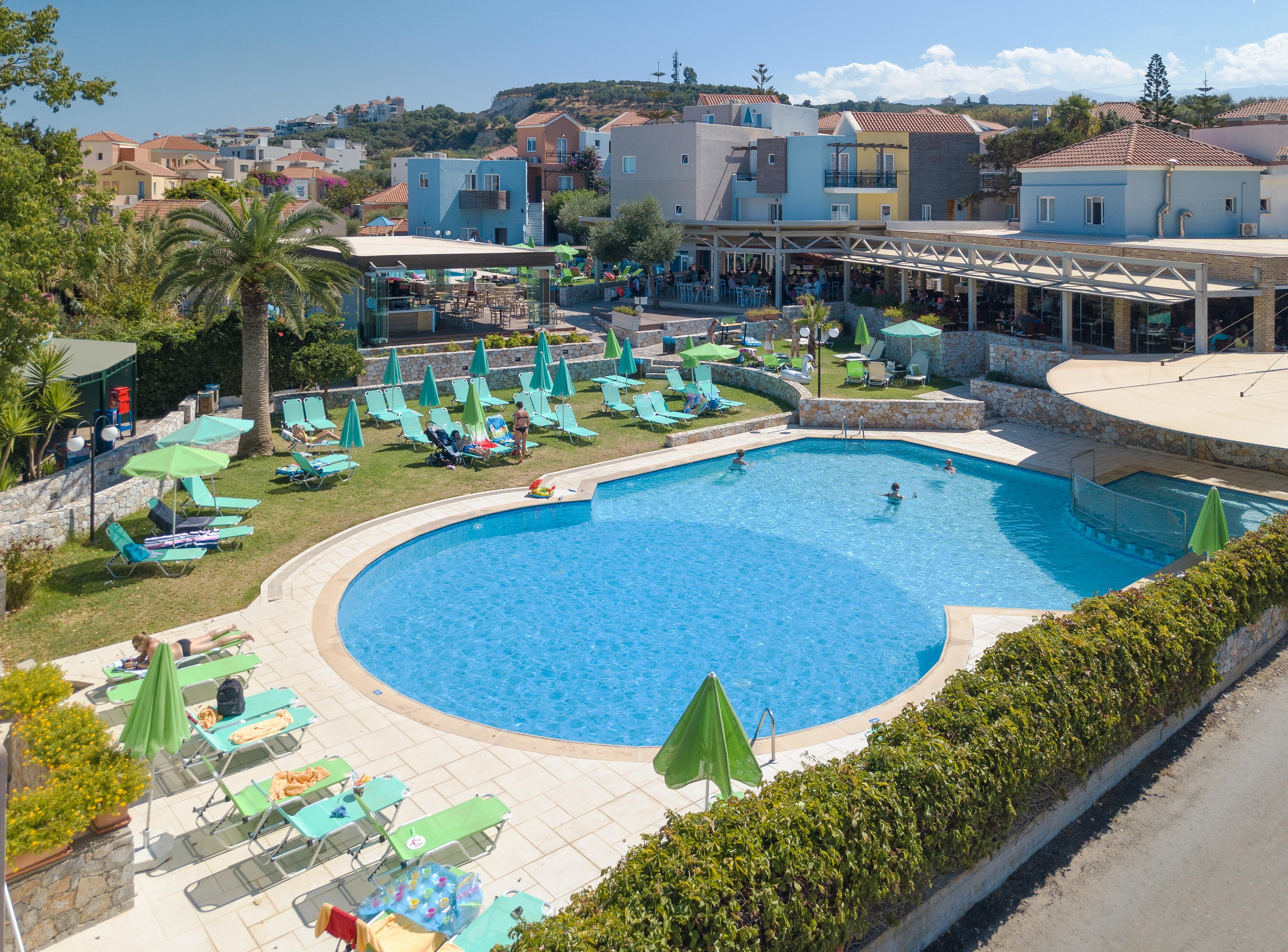 Iolida Village Water Park Hotel Agia Marina  Екстер'єр фото